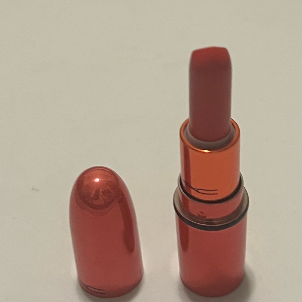 MAC Cosmetics Vibrant Orange Lipstick “Mangrove” - Picture 3 of 5